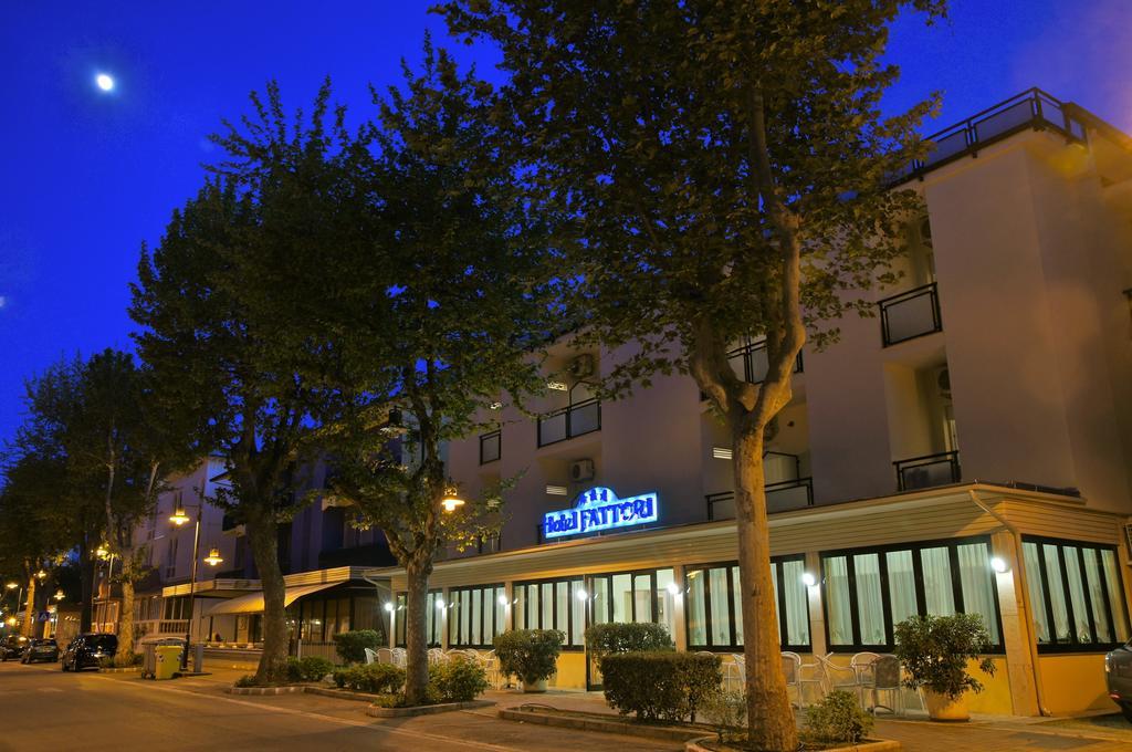Hotel Fattori เชเซนาติโก ภายนอก รูปภาพ